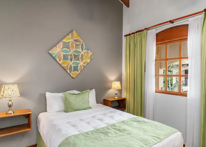 Del Sueno 3* Playa Hermosa (Guanacaste)