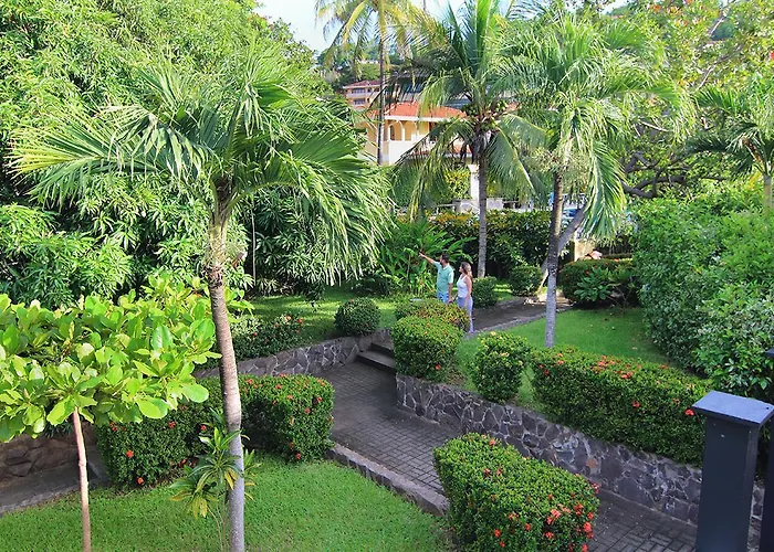 Del Sueno 3* Playa Hermosa (Guanacaste)